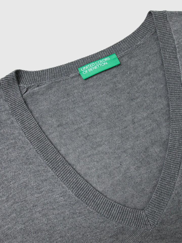 V NECK SWEATER L/S Women image number 7